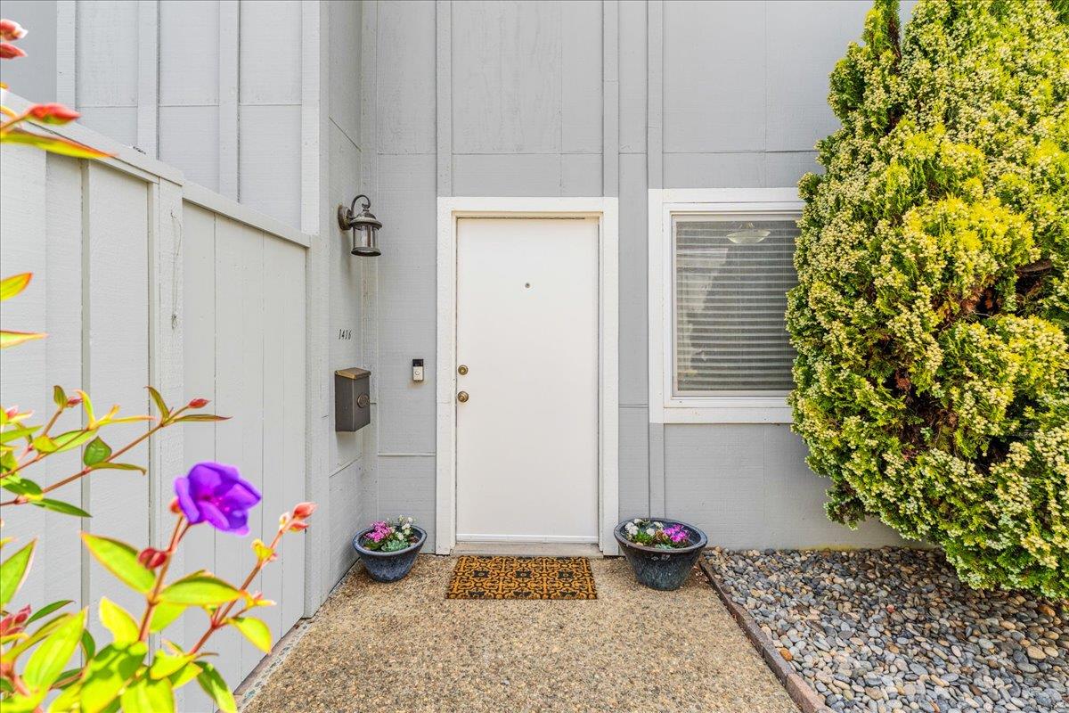 Detail Gallery Image 4 of 45 For 1416 Dolphin Dr, Aptos,  CA 95003 - 2 Beds | 1/1 Baths