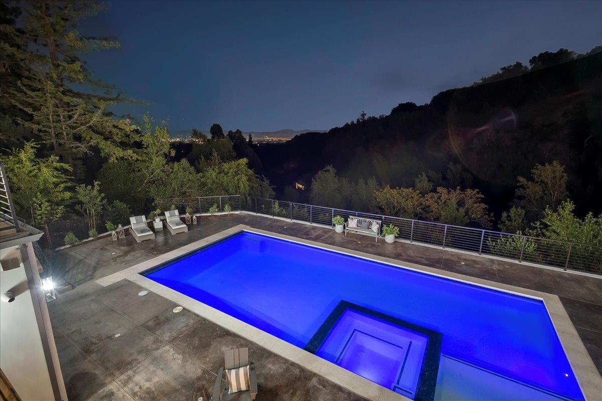 Detail Gallery Image 44 of 154 For 15814 Glen Una Dr, Los Gatos,  CA 95030 - 8 Beds | 9/4 Baths