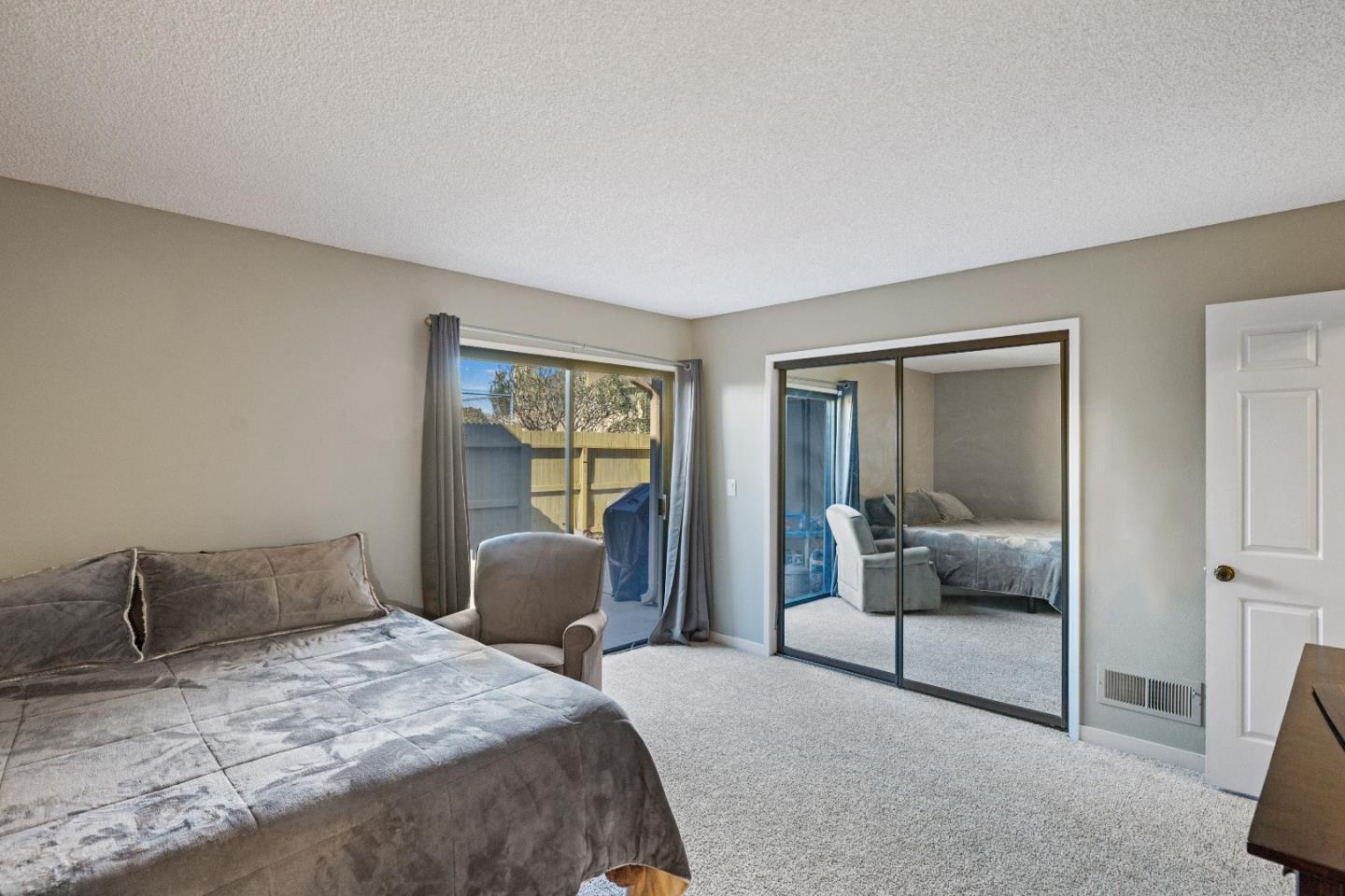 Detail Gallery Image 18 of 41 For 120 Nissen Rd #4,  Salinas,  CA 93901 - 2 Beds | 2 Baths