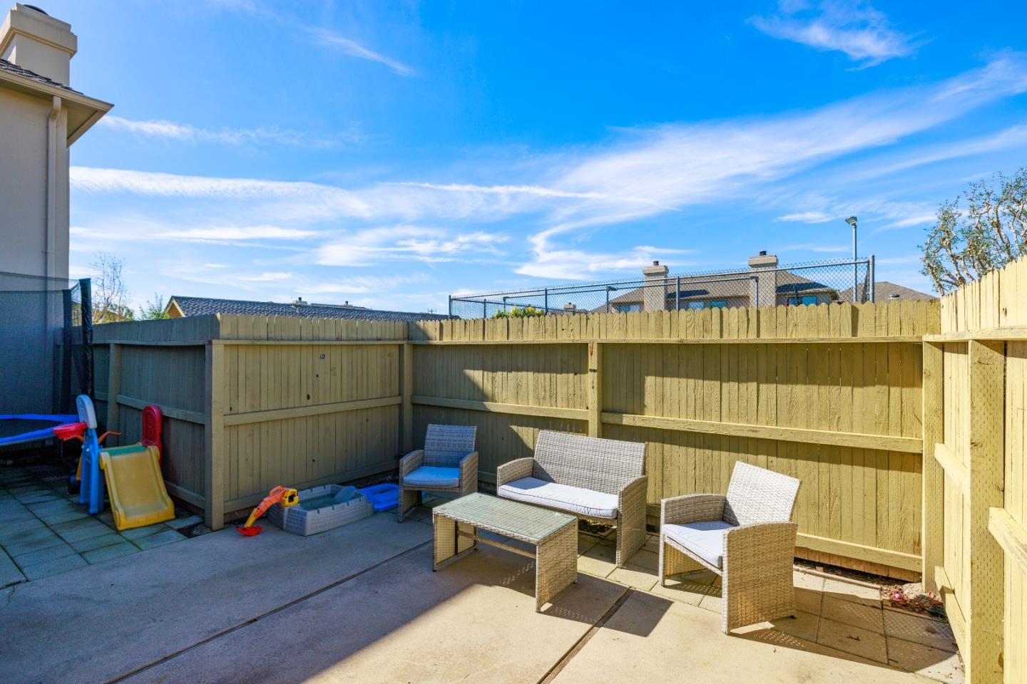 Detail Gallery Image 27 of 41 For 120 Nissen Rd #4,  Salinas,  CA 93901 - 2 Beds | 2 Baths