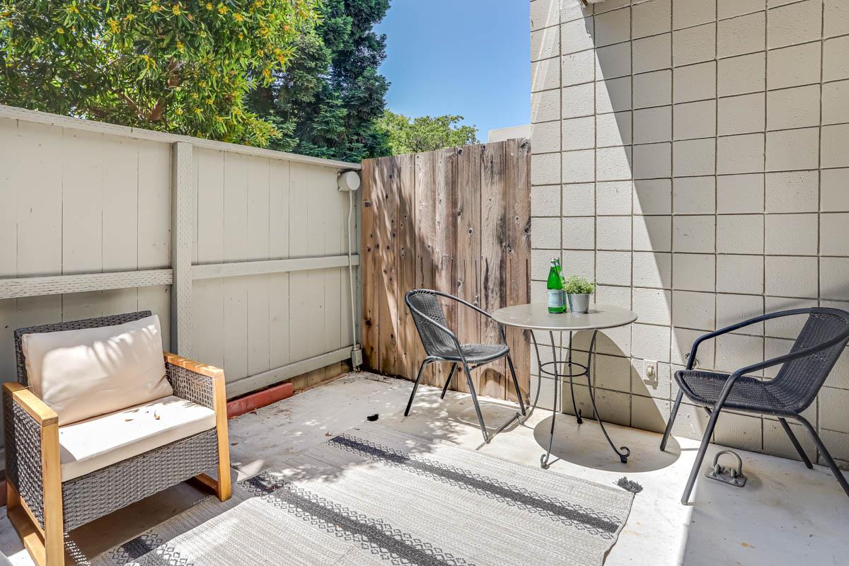 Detail Gallery Image 4 of 40 For 1149 Pomeroy Ave, Santa Clara,  CA 95051 - 4 Beds | 2/1 Baths