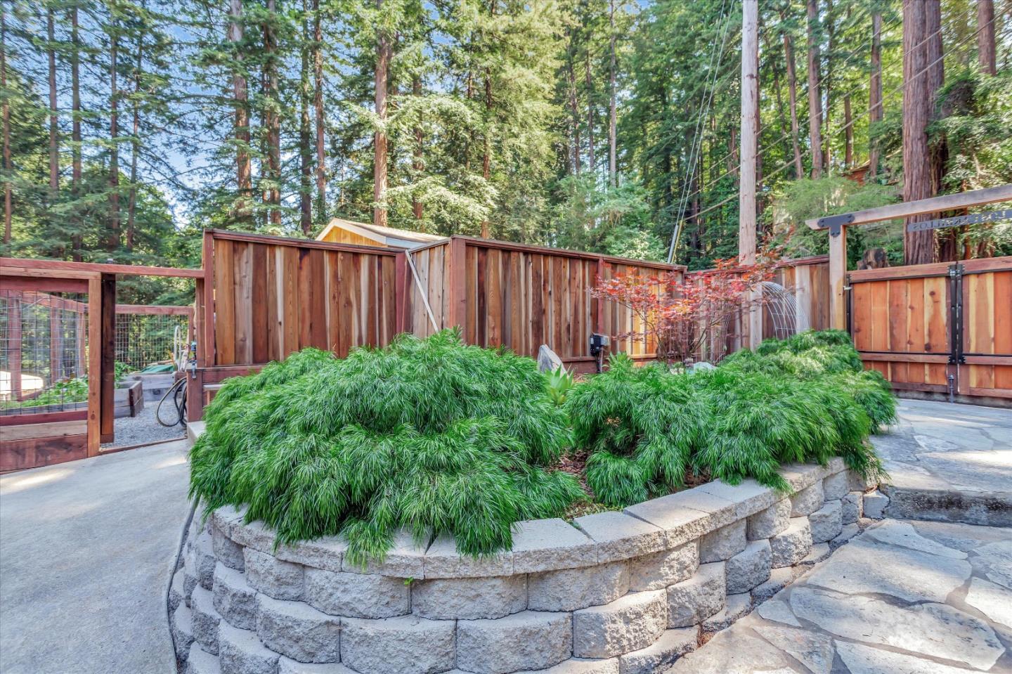 Detail Gallery Image 5 of 80 For 10656 Redwood Dr, Felton,  CA 95018 - 3 Beds | 2 Baths