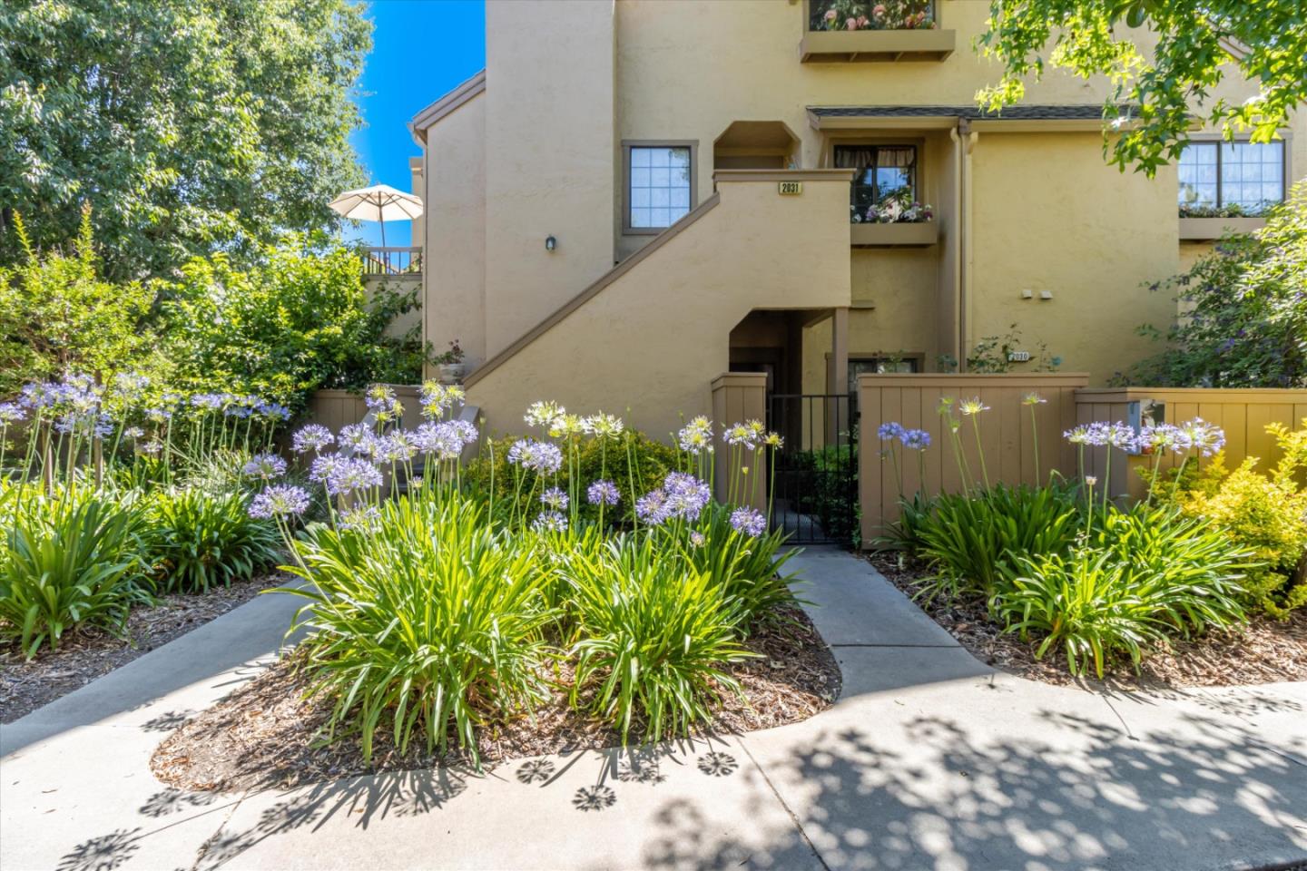 Detail Gallery Image 1 of 1 For 2031 Foxhall Loop, San Jose,  CA 95125 - 3 Beds | 2/1 Baths