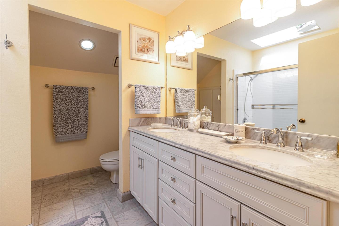 Detail Gallery Image 22 of 28 For 2031 Foxhall Loop, San Jose,  CA 95125 - 3 Beds | 2/1 Baths