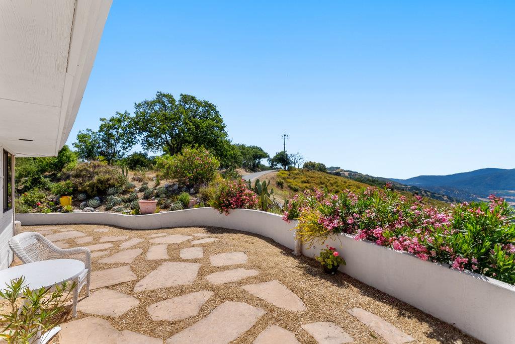 Detail Gallery Image 15 of 32 For 34901 Sky Ranch Rd, Carmel Valley,  CA 93924 - 2 Beds | 1 Baths