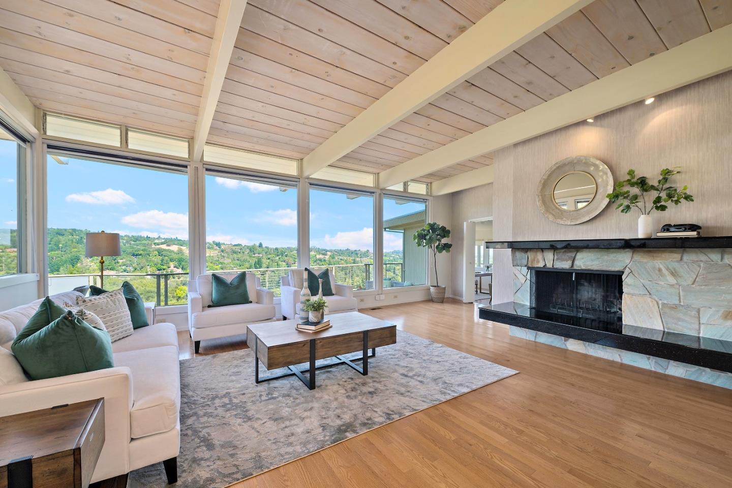 Detail Gallery Image 1 of 41 For 25111 La Loma Dr, Los Altos Hills,  CA 94022 - 7 Beds | 4/1 Baths