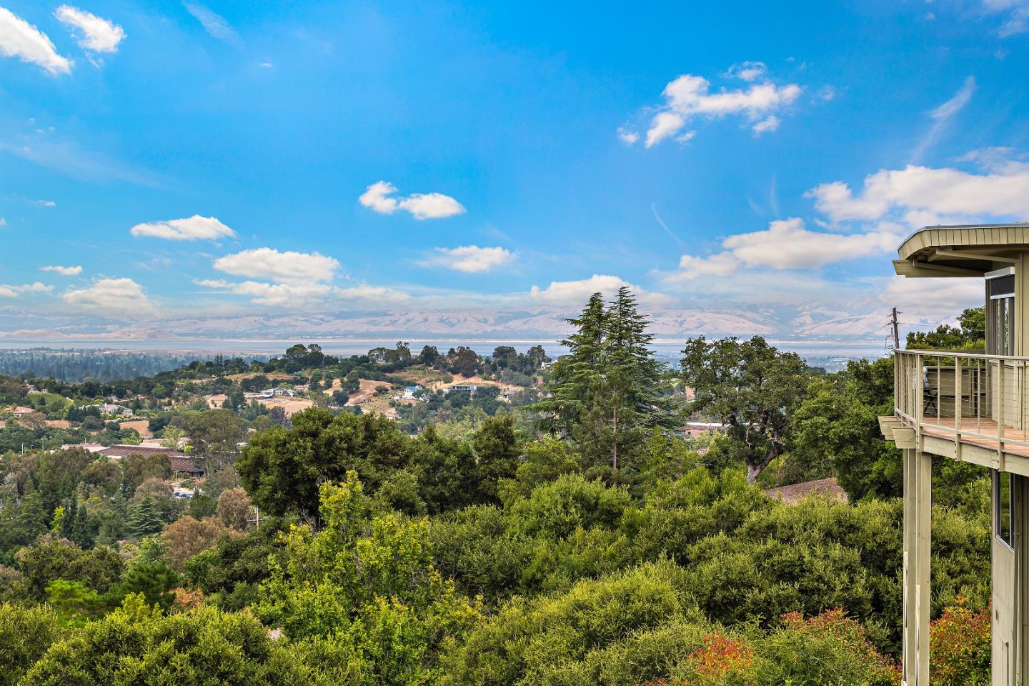 Detail Gallery Image 6 of 41 For 25111 La Loma Dr, Los Altos Hills,  CA 94022 - 7 Beds | 4/1 Baths