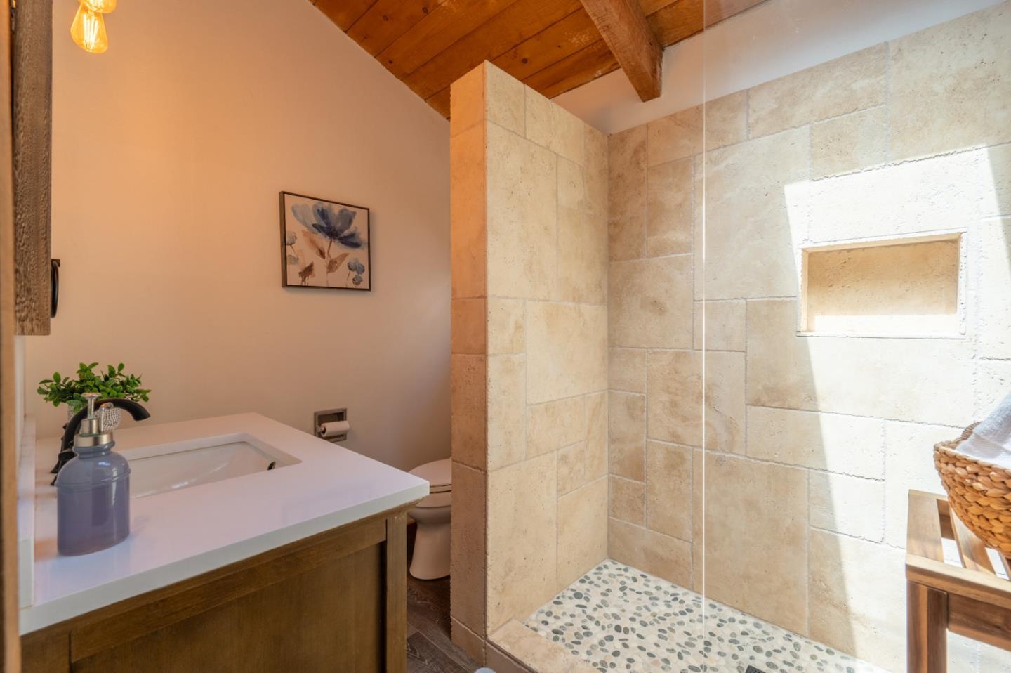 Detail Gallery Image 29 of 52 For 18197 Cachagua Rd, Carmel Valley,  CA 93924 - 2 Beds | 2 Baths