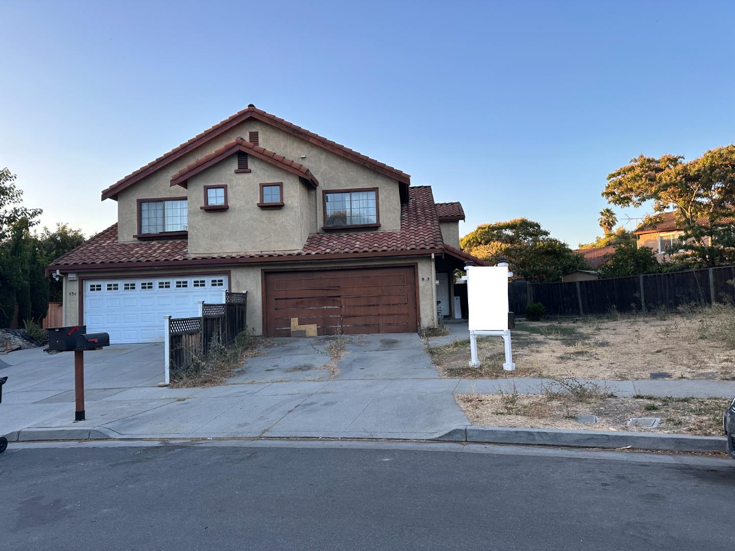 Detail Gallery Image 1 of 1 For 932 Alexis Ct, San Jose,  CA 95116 - 3 Beds | 2/1 Baths