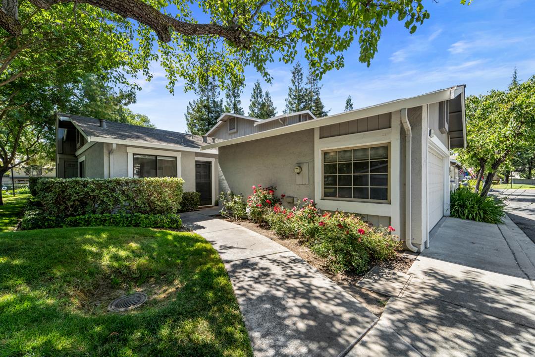 Detail Gallery Image 1 of 31 For 4859 Scout Ct, San Jose,  CA 95136 - 2 Beds | 2 Baths