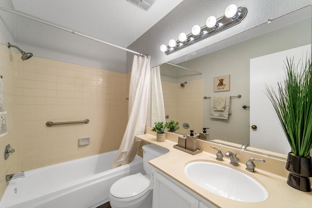 Detail Gallery Image 14 of 31 For 4859 Scout Ct, San Jose,  CA 95136 - 2 Beds | 2 Baths