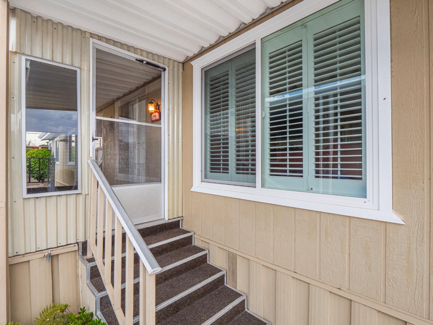 Detail Gallery Image 3 of 55 For 2655 Brommer St #26,  Santa Cruz,  CA 95062 - 2 Beds | 2 Baths