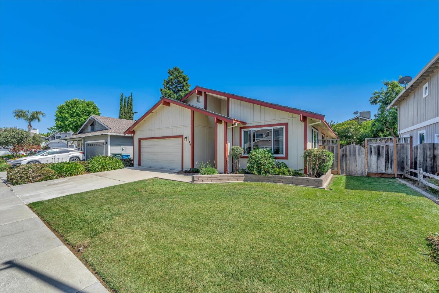 Detail Gallery Image 1 of 1 For 1176 Bay Tree Dr, Gilroy,  CA 95020 - 3 Beds | 2 Baths