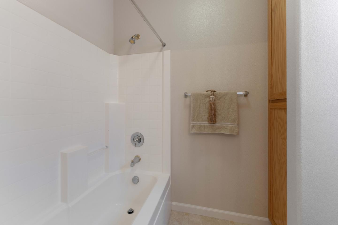 Detail Gallery Image 38 of 41 For 166 Barcelona Dr, Tracy,  CA 95377 - 4 Beds | 2/1 Baths