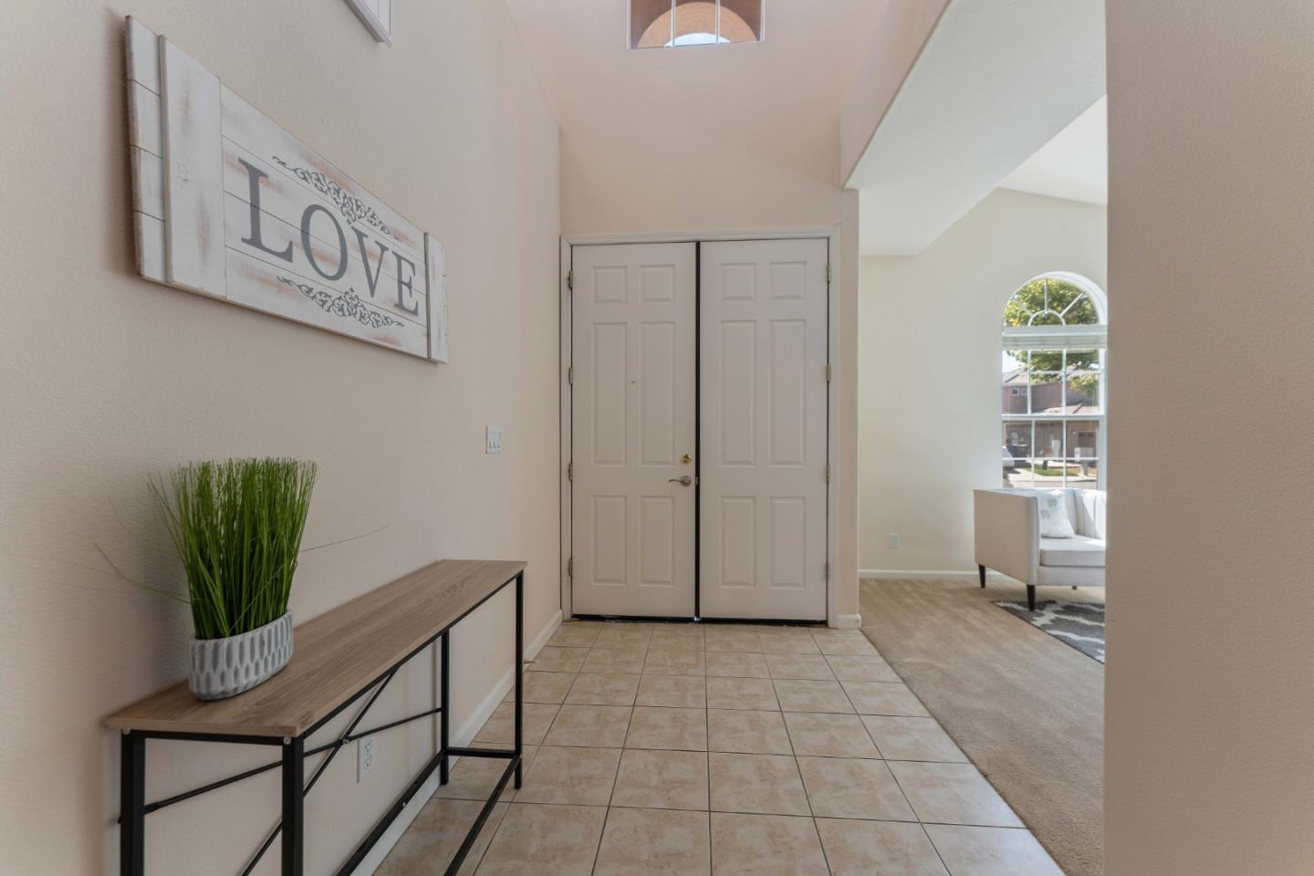 Detail Gallery Image 7 of 41 For 166 Barcelona Dr, Tracy,  CA 95377 - 4 Beds | 2/1 Baths