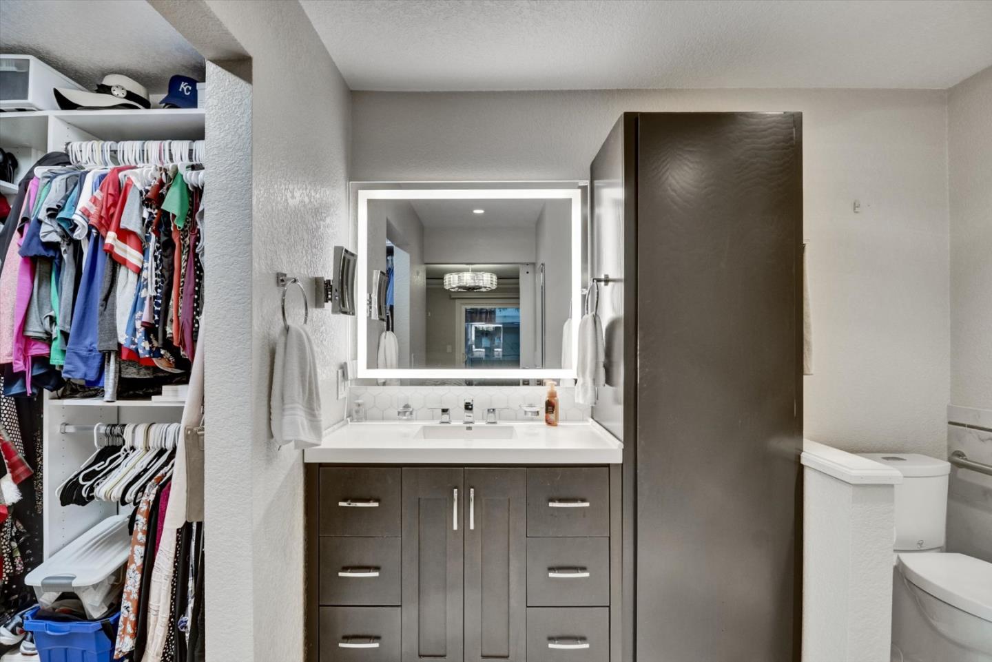 Detail Gallery Image 11 of 36 For 190 Cleaveland Rd #12,  Pleasant Hill,  CA 94523 - 3 Beds | 2 Baths