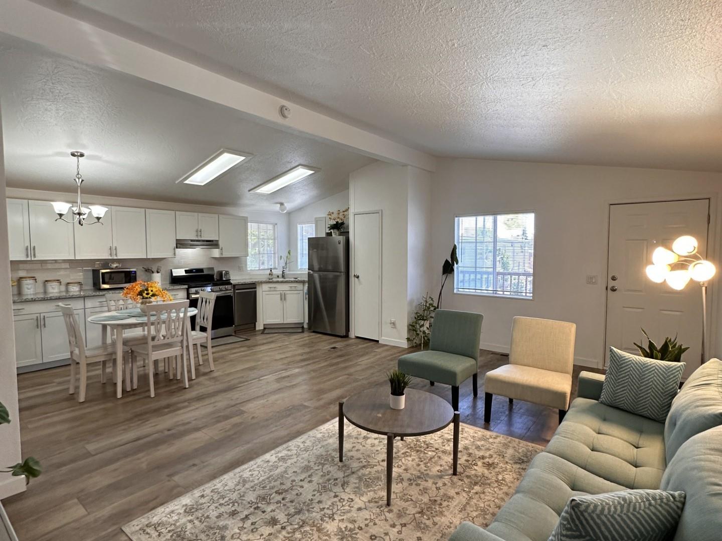 Detail Gallery Image 15 of 31 For 227 Ricardo Ave #227,  Santa Rosa,  CA 95407 - 2 Beds | 2 Baths