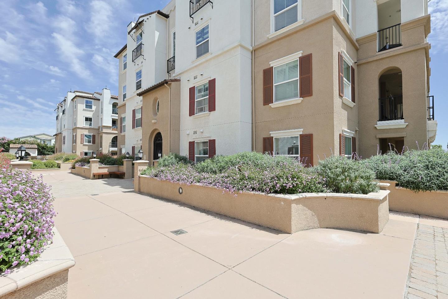 Detail Gallery Image 25 of 31 For 3245 Dublin Blvd #329,  Dublin,  CA 94568 - 2 Beds | 2 Baths