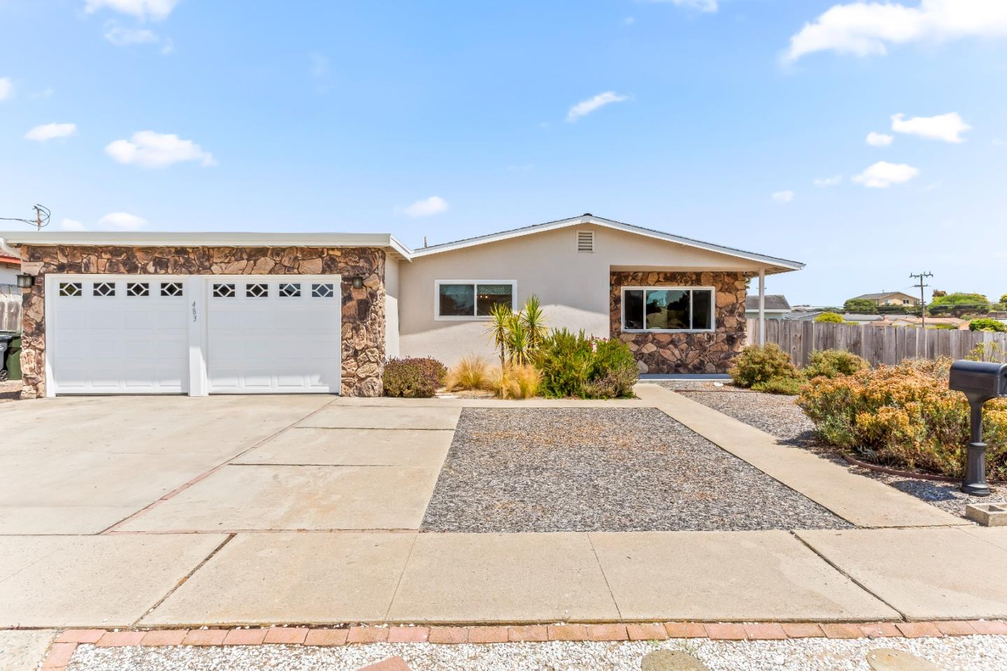 Detail Gallery Image 1 of 34 For 483 Larson Ct, Marina,  CA 93933 - 3 Beds | 2 Baths