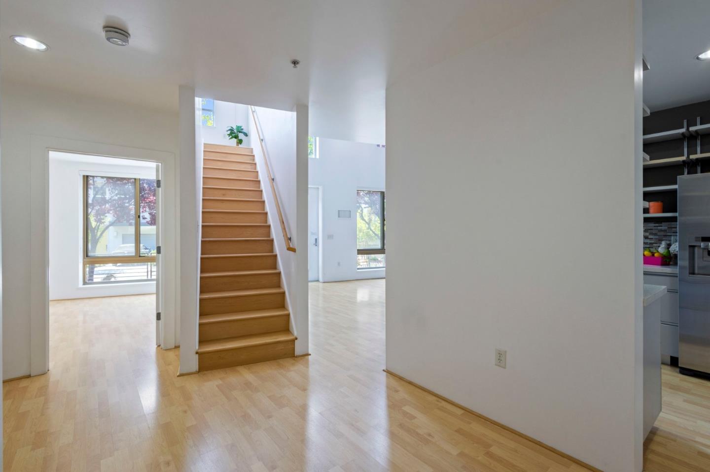 Detail Gallery Image 7 of 39 For 1201 Pine St #139,  Oakland,  CA 94607 - 2 Beds | 2 Baths