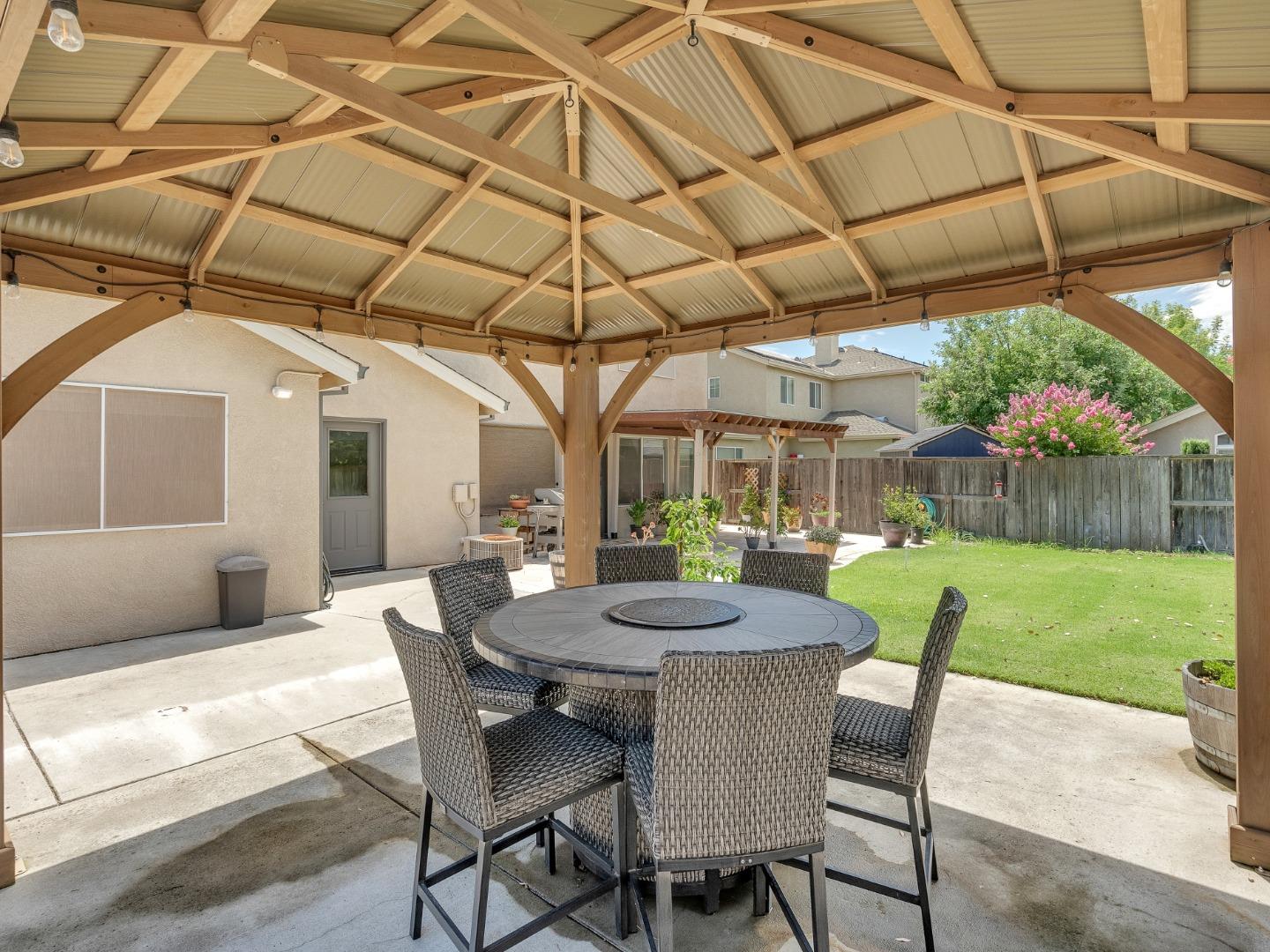 Detail Gallery Image 38 of 39 For 2177 Sanctuary Way, Manteca,  CA 95337 - 5 Beds | 2/1 Baths