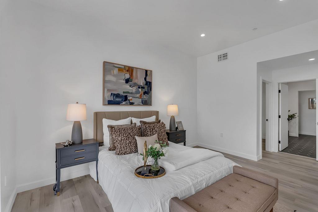 Detail Gallery Image 31 of 52 For 889 Mc Lellan Dr #210,  South San Francisco,  CA 94080 - 3 Beds | 2 Baths