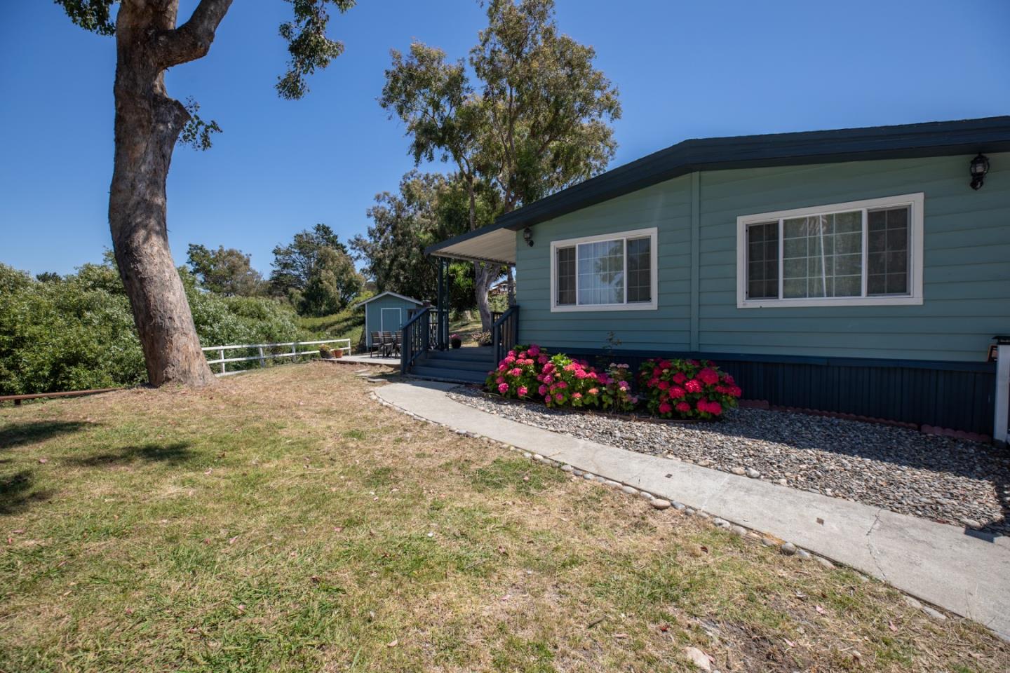 Detail Gallery Image 3 of 52 For 13728 Monte Bello #109,  Castroville,  CA 95012 - 2 Beds | 2 Baths