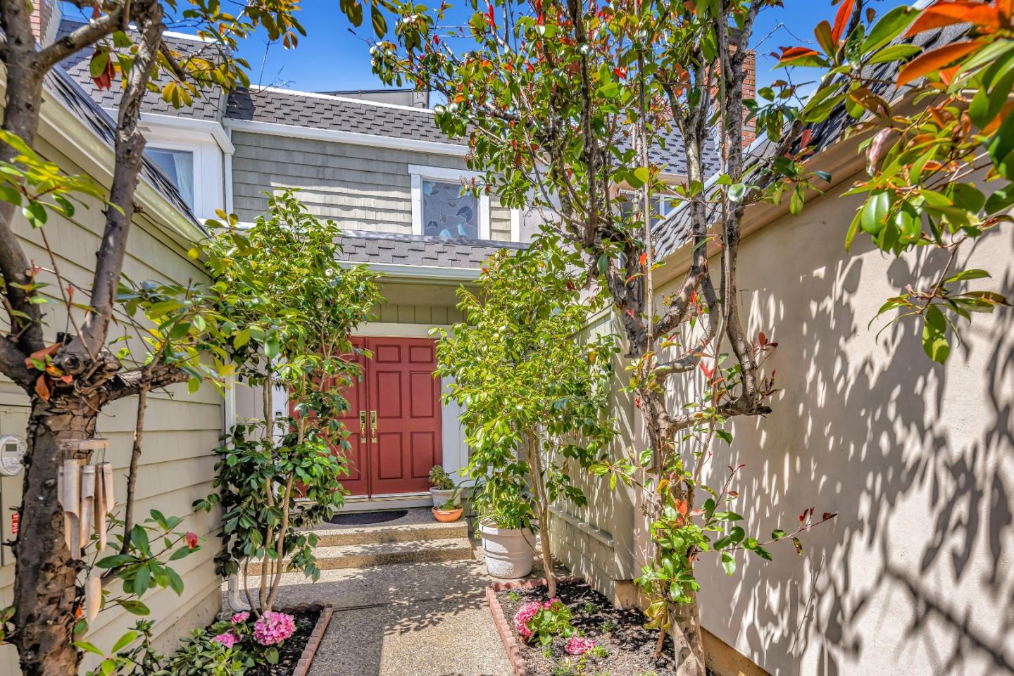 Detail Gallery Image 1 of 1 For 2426 Hastings Dr, Belmont,  CA 94002 - 3 Beds | 2/1 Baths