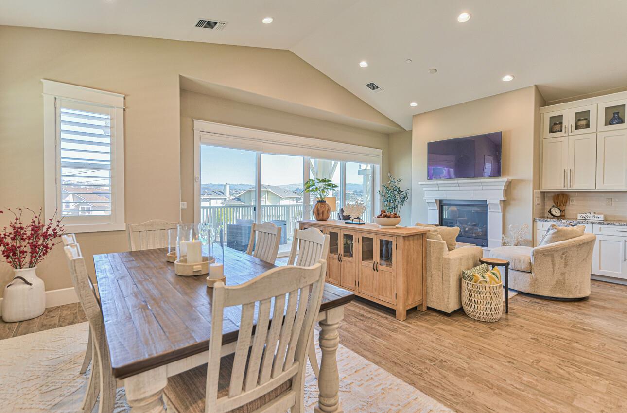 Detail Gallery Image 15 of 40 For 1865 Ocean View Ave, Sand City,  CA 93955 - 3 Beds | 2/1 Baths