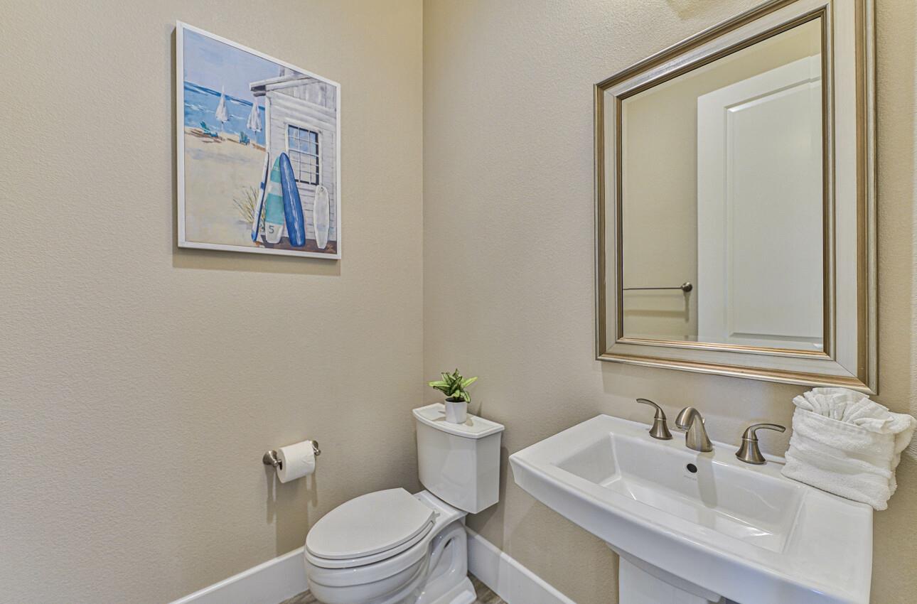 Detail Gallery Image 19 of 40 For 1865 Ocean View Ave, Sand City,  CA 93955 - 3 Beds | 2/1 Baths