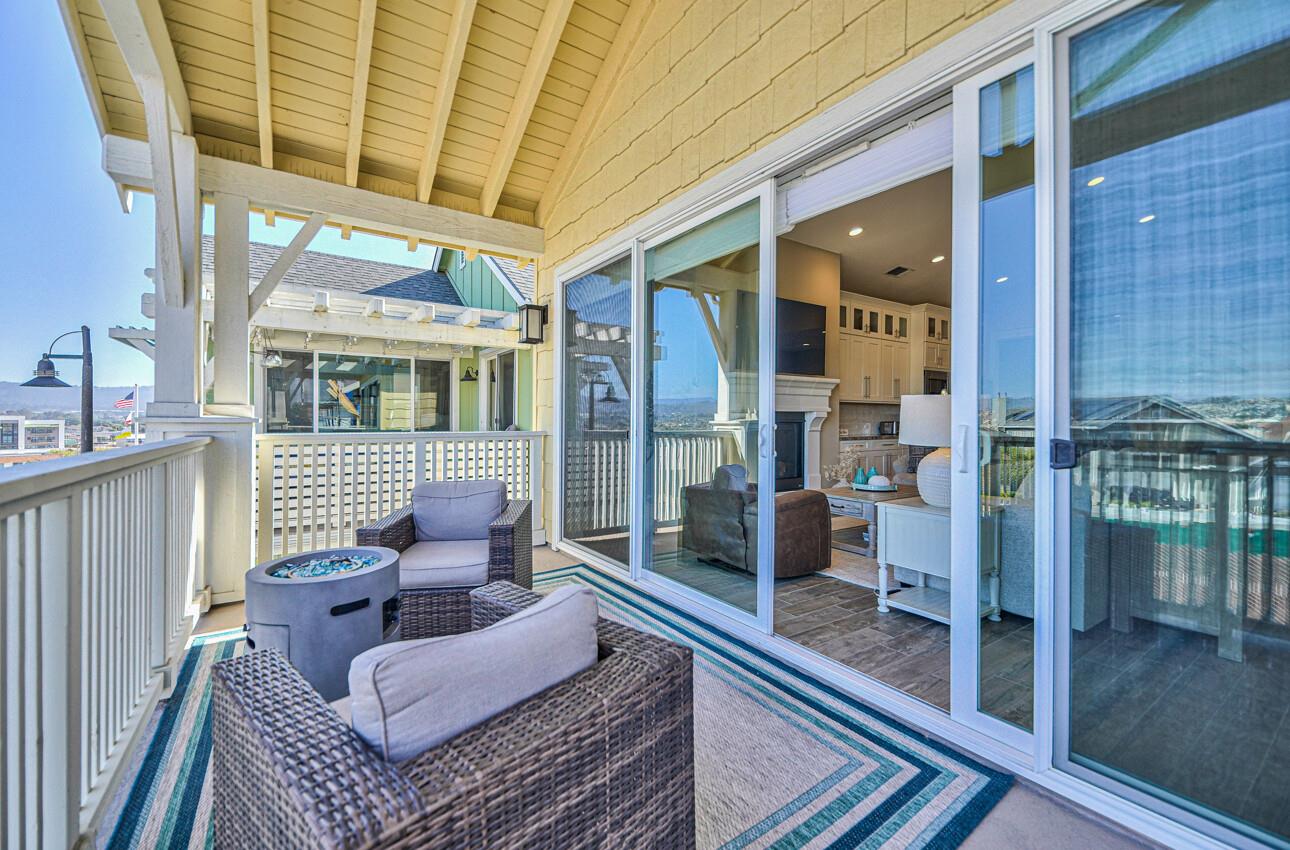 Detail Gallery Image 9 of 40 For 1865 Ocean View Ave, Sand City,  CA 93955 - 3 Beds | 2/1 Baths