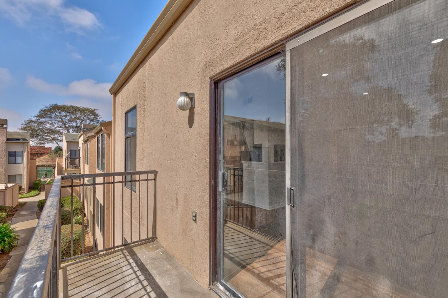 Detail Gallery Image 31 of 38 For 2448 N Main St #G,  Salinas,  CA 93906 - 2 Beds | 2 Baths