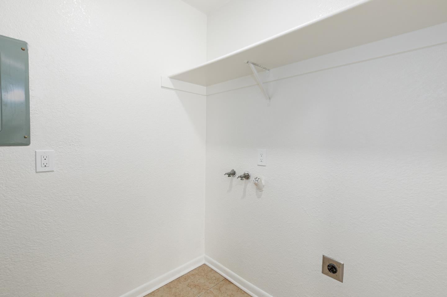 Detail Gallery Image 38 of 38 For 2448 N Main St #G,  Salinas,  CA 93906 - 2 Beds | 2 Baths