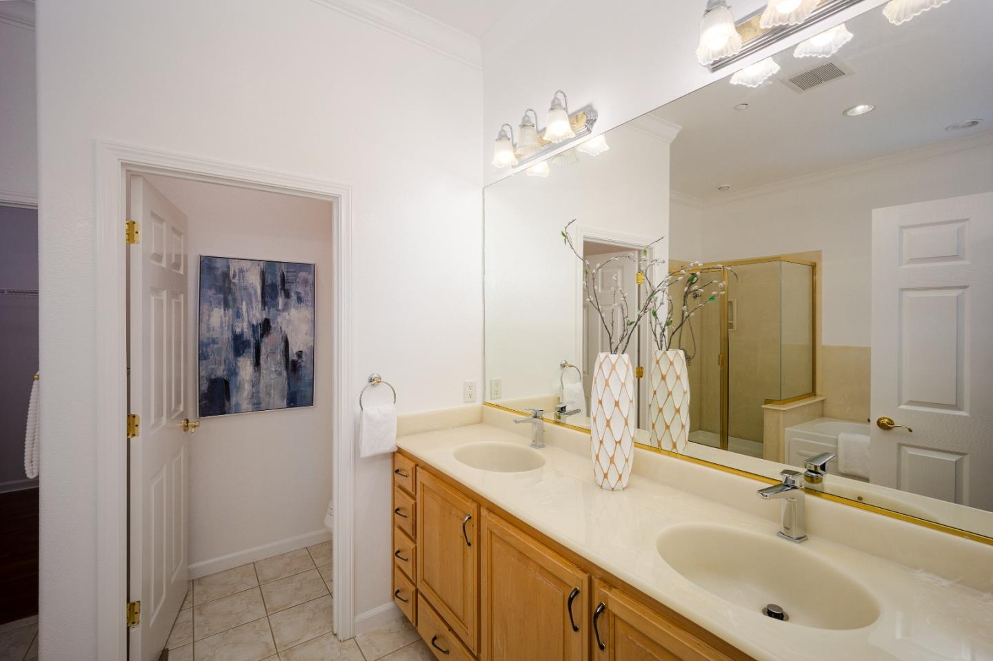 Detail Gallery Image 15 of 30 For 310 Goodwin Dr, San Bruno,  CA 94066 - 4 Beds | 2/1 Baths