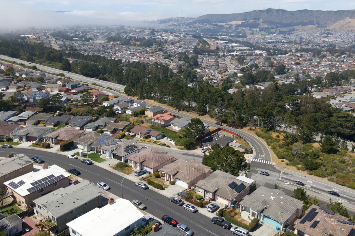 Detail Gallery Image 30 of 30 For 310 Goodwin Dr, San Bruno,  CA 94066 - 4 Beds | 2/1 Baths