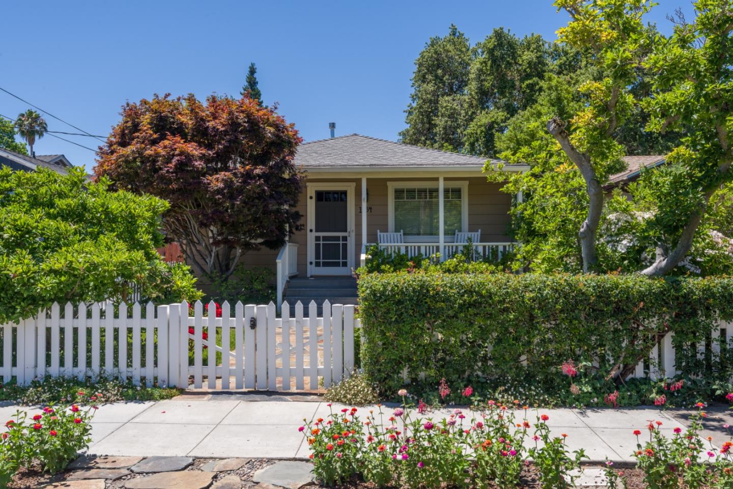 Detail Gallery Image 1 of 1 For 1354 Regent St, Redwood City,  CA 94061 - 2 Beds | 1 Baths