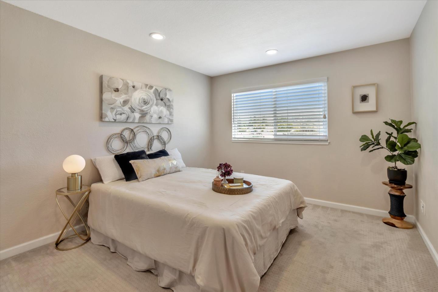 Detail Gallery Image 19 of 37 For 5639 Blossom Park Ln, San Jose,  CA 95118 - 3 Beds | 2/1 Baths