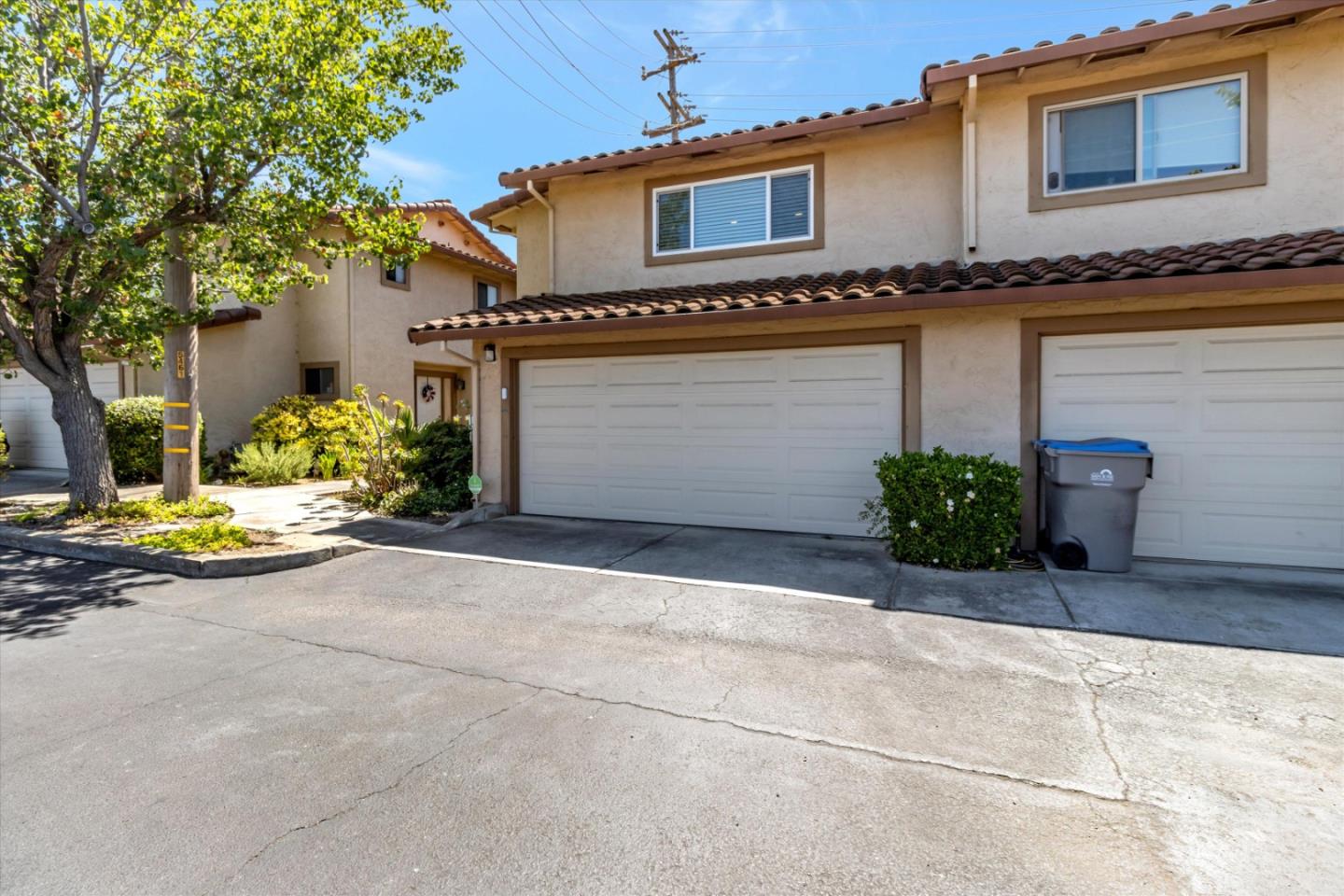 Detail Gallery Image 35 of 37 For 5639 Blossom Park Ln, San Jose,  CA 95118 - 3 Beds | 2/1 Baths