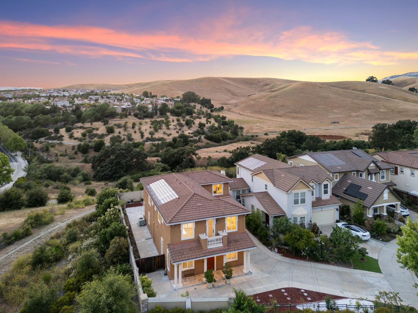 Detail Gallery Image 1 of 61 For 3201 Sleeping Meadow Way, San Ramon,  CA 94582 - 4 Beds | 2/1 Baths