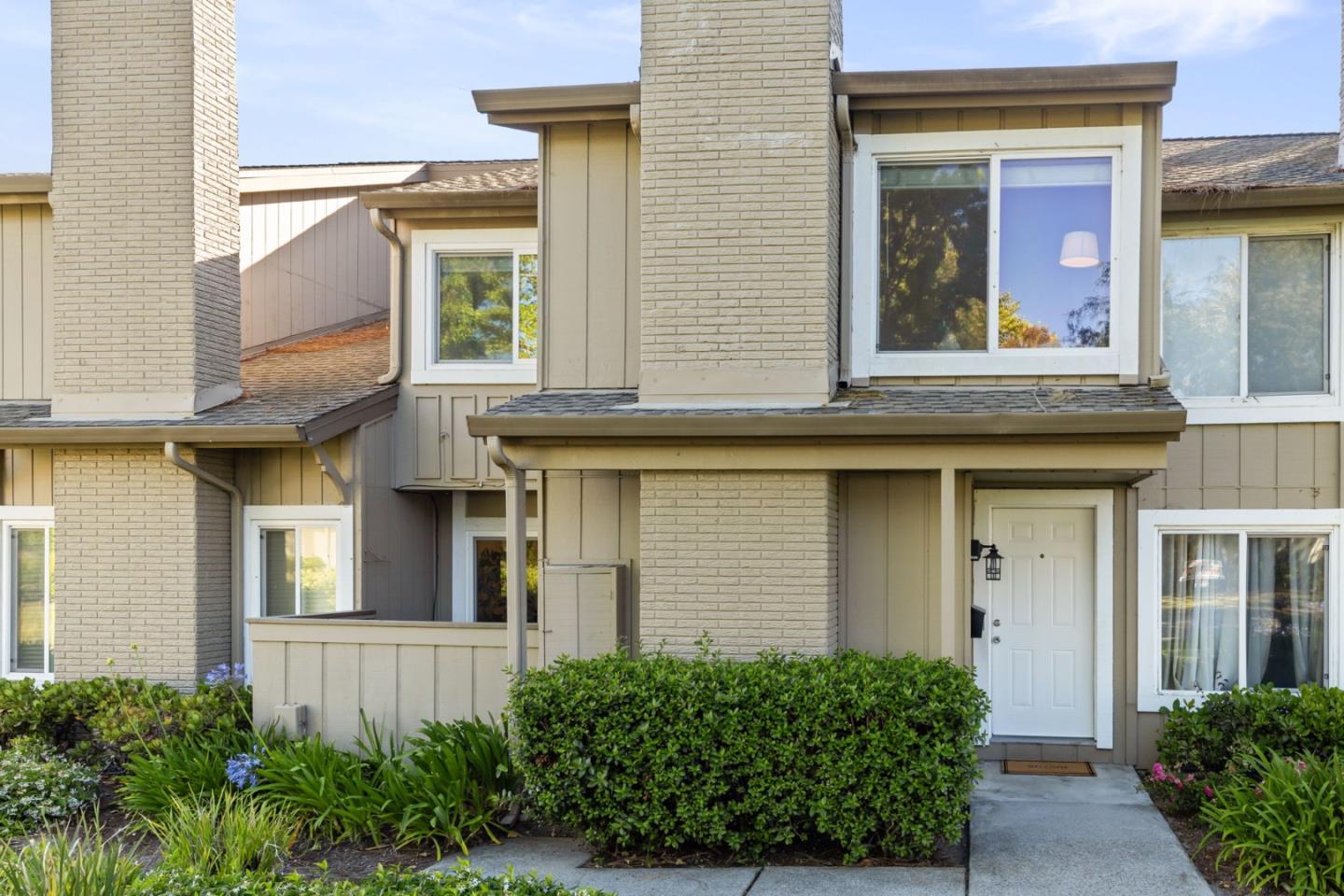 Detail Gallery Image 1 of 1 For 1028 Gull Ave, Foster City,  CA 94404 - 4 Beds | 2/1 Baths