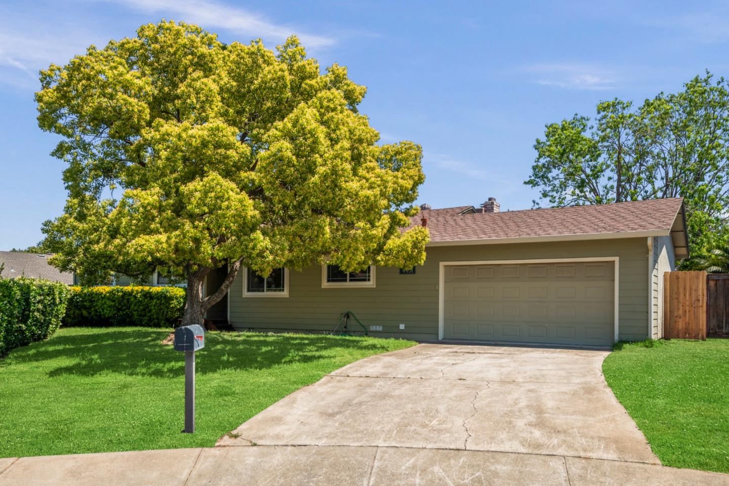 Detail Gallery Image 1 of 1 For 4451 Pembroke Dr, Concord,  CA 94521 - 4 Beds | 2 Baths