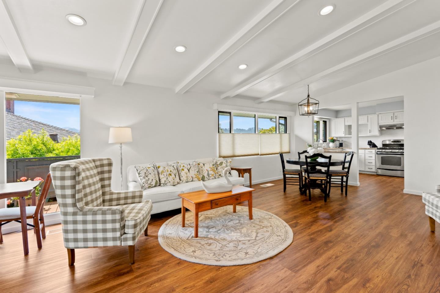 Detail Gallery Image 5 of 52 For 173 Del Mesa Carmel, Carmel,  CA 93923 - 2 Beds | 2 Baths