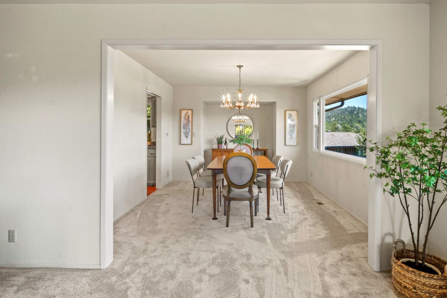 Detail Gallery Image 15 of 48 For 273 Del Mesa Carmel, Carmel,  CA 93923 - 2 Beds | 2 Baths