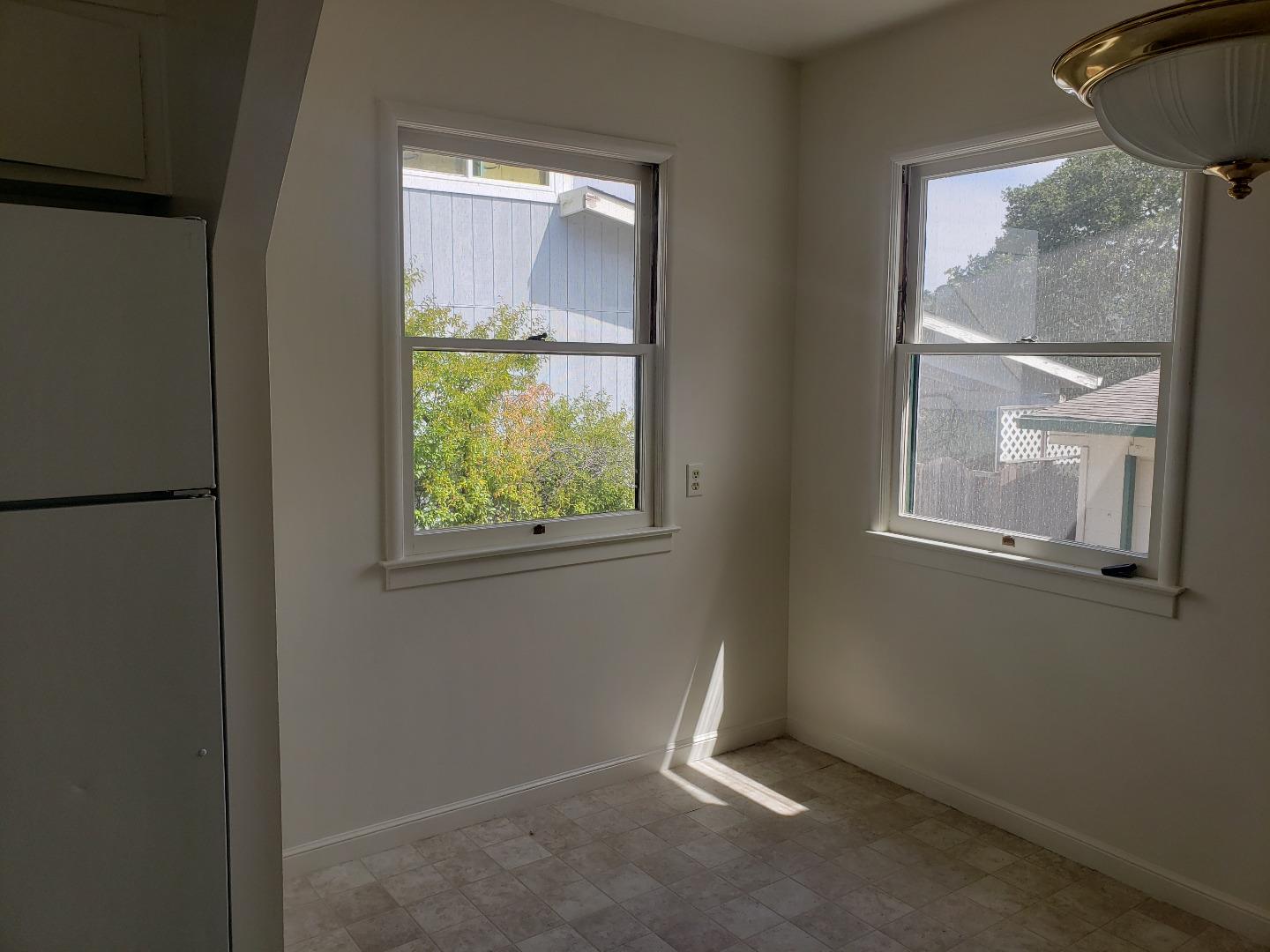 Detail Gallery Image 21 of 28 For 2225 Pullman Ave, Belmont,  CA 94002 - 3 Beds | 2 Baths