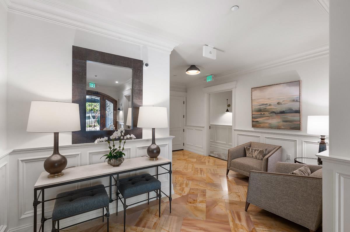 Detail Gallery Image 14 of 36 For 1512 Floribunda Ave #402,  Burlingame,  CA 94010 - 2 Beds | 2/1 Baths