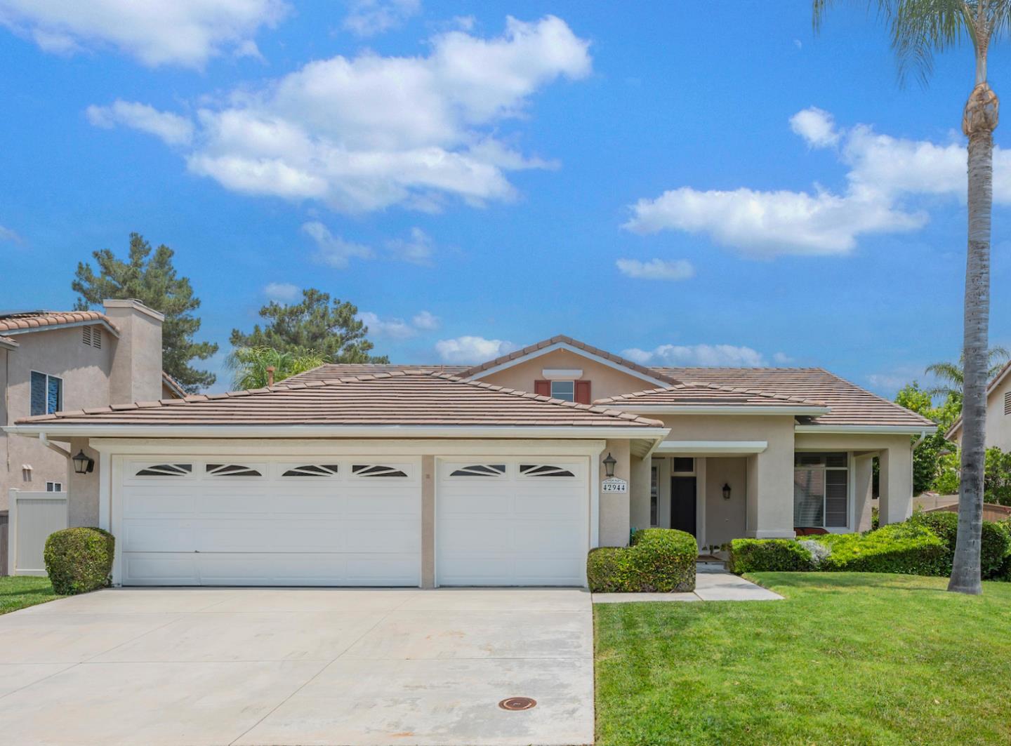 Detail Gallery Image 1 of 1 For 42944 via Alhama, Temecula,  CA 92592 - 4 Beds | 2 Baths