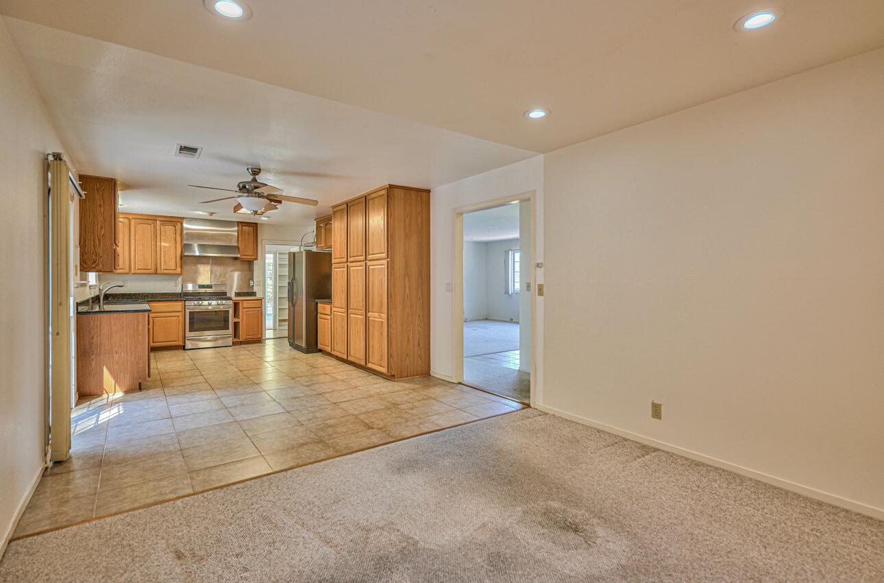 Detail Gallery Image 16 of 48 For 17700 Countryside Ct, Salinas,  CA 93907 - 3 Beds | 2 Baths