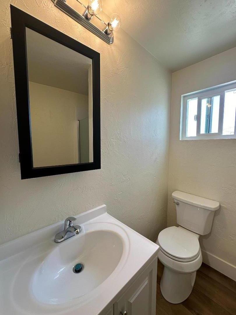 Detail Gallery Image 17 of 24 For 1140 E Market St, Salinas,  CA 93905 - 3 Beds | 2/1 Baths