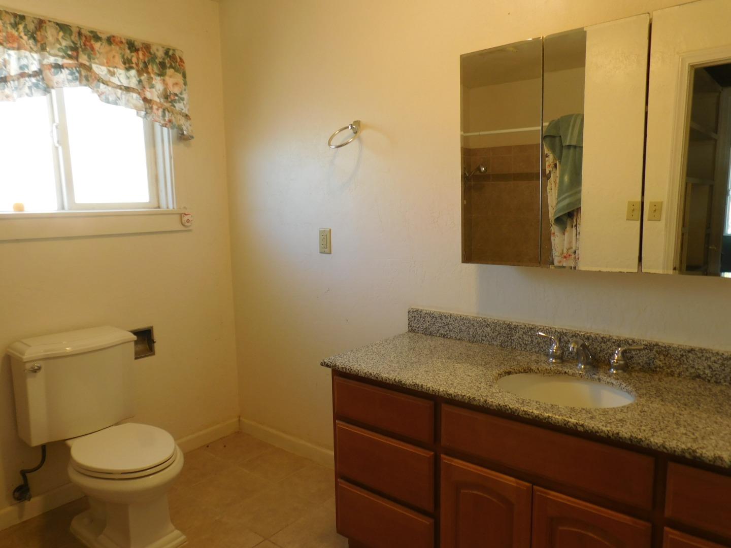 Detail Gallery Image 7 of 11 For 1628 Vosti Ave #9396,  Soledad,  CA 93960 - 3 Beds | 2 Baths