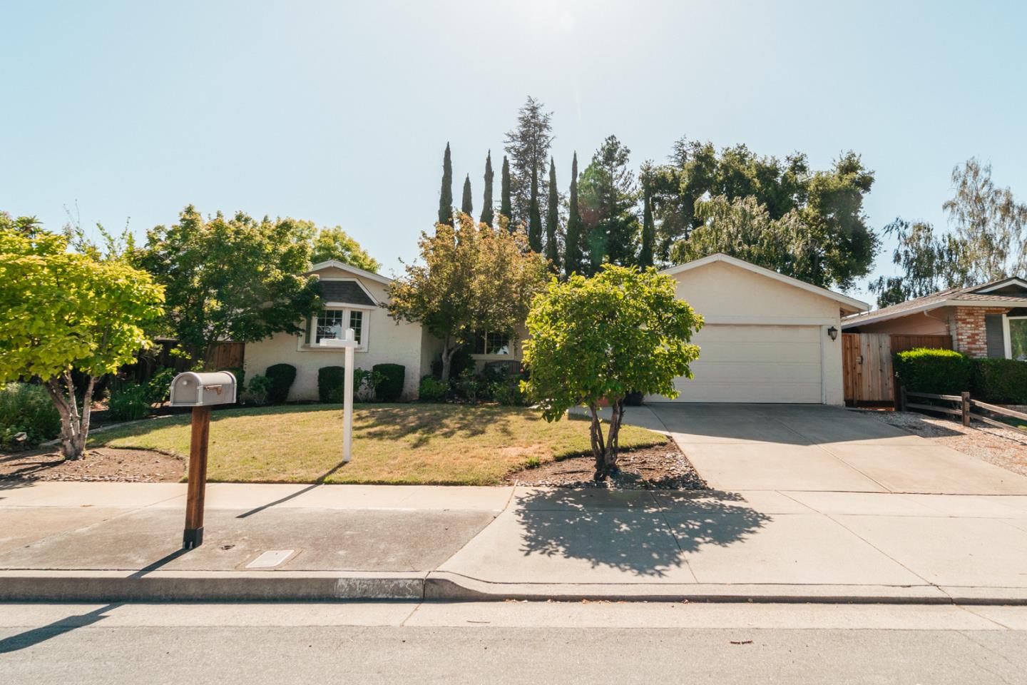 Detail Gallery Image 1 of 1 For 6679 Elwood Rd, San Jose,  CA 95120 - 4 Beds | 2 Baths